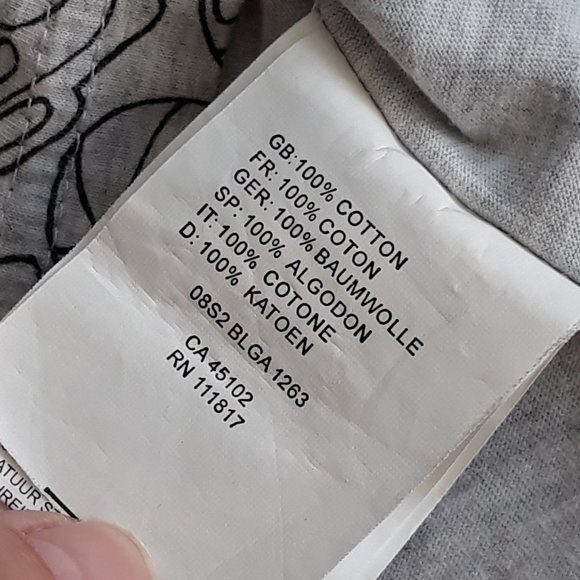 Bench Womens Short-Sleeved Hoodie with Black/White Cartoon Graphic Print, Sz. M - Picture 14 of 14